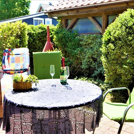 Birkmaase 12 - Kapitaenshaus Jacqueline 4-sterne Komfort Im Eg Links *